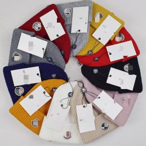 Moncler Ribbed Knit Wool Beanie Logo-Patch Winter Warm Hat 3B00052 A9327